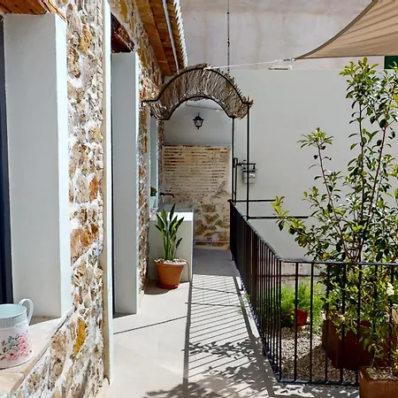Ca La Iaia By Family Homes *
