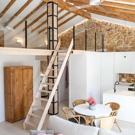 Ca La Iaia By Family Homes *